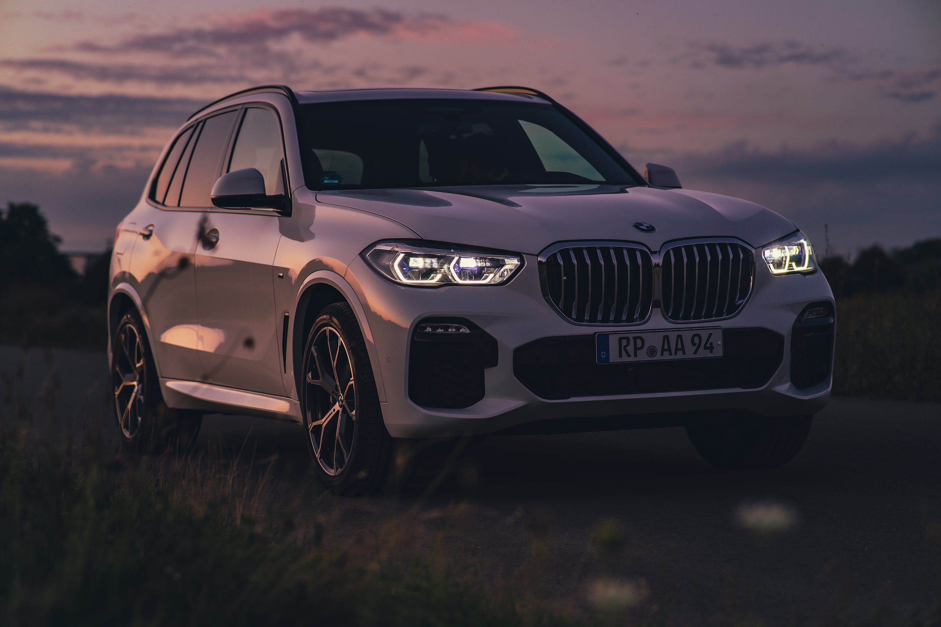 Höhere Parkgebühren für SUVs in Europa: