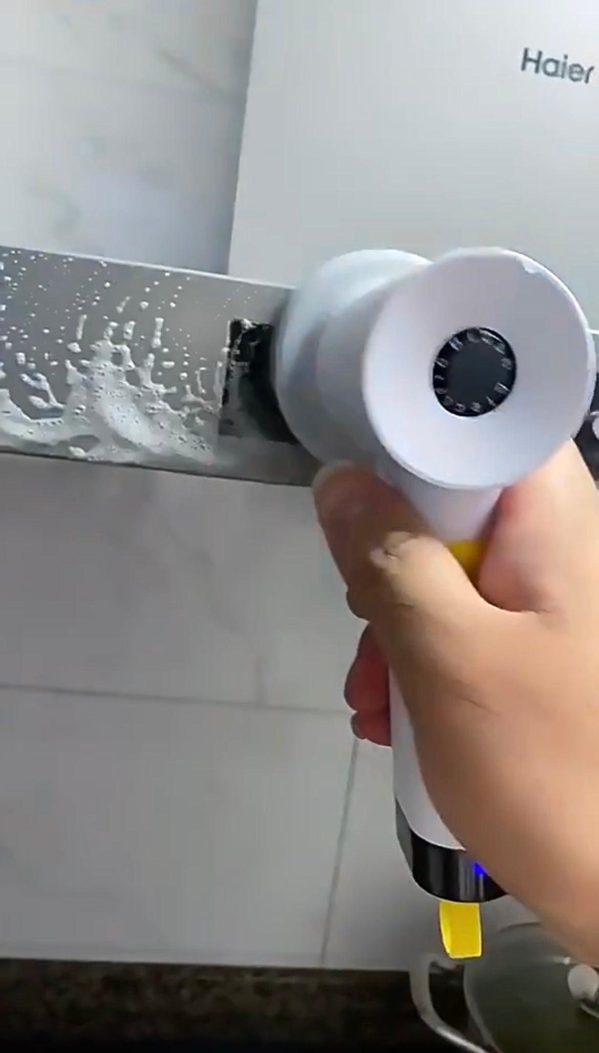 POWERCLEANY® BRUSH